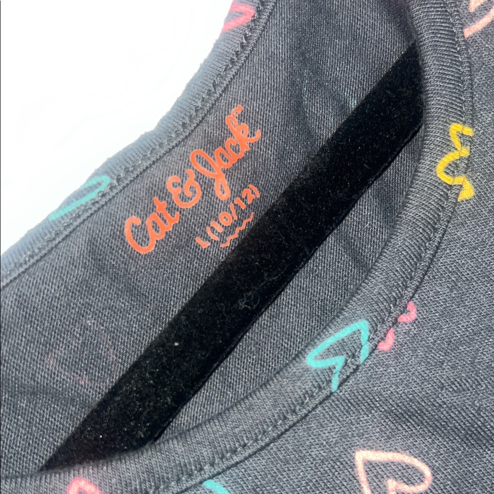 Girls 10/12 Cat & Jack Charcoal Dress with Vibrant Heart Design - Picture 2 of 6
